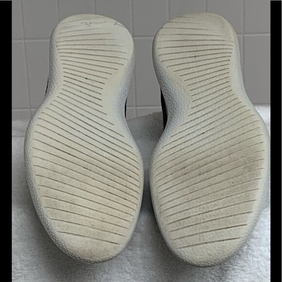 WOMENS ALLBIRDS WOOL RUNNERS ATHLETIC SHOES SIZE 9 GRAY BLACK NICE - Picture 5 of 6